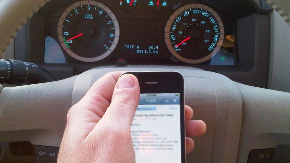 Ontario’s tough distracted driving laws one step closer to taking effect