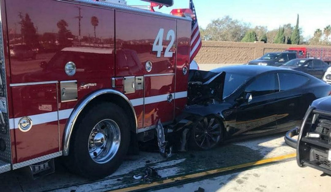A Tesla owner’s excuse for his DUI crash: The car was driving