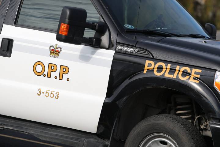Truck overturns on Highway 417, snarling afternoon traffic: OPP