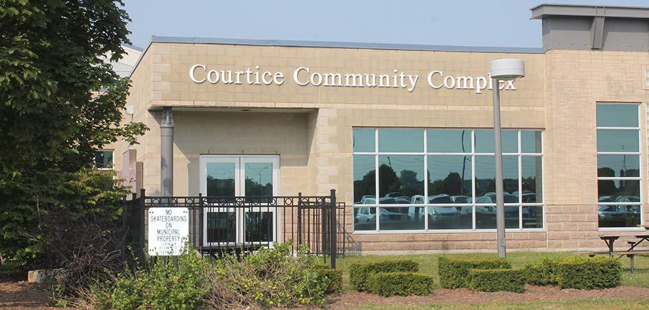 Woman drives car into Courtice Community Complex, ends up in pool